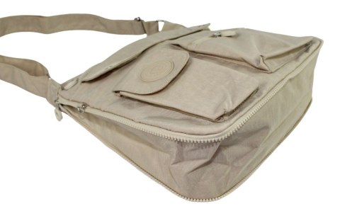 Stylowa Lekka Materiałowa Torba Średnia Kwadrat Listonoszka Na Ramię Bag Street NR 2221 BEŻOWY Stylowa Lekka Materiałowa Torba Średnia Kwadrat Listonoszka Na Ramię Bag Street NR 2221 BEŻOWY